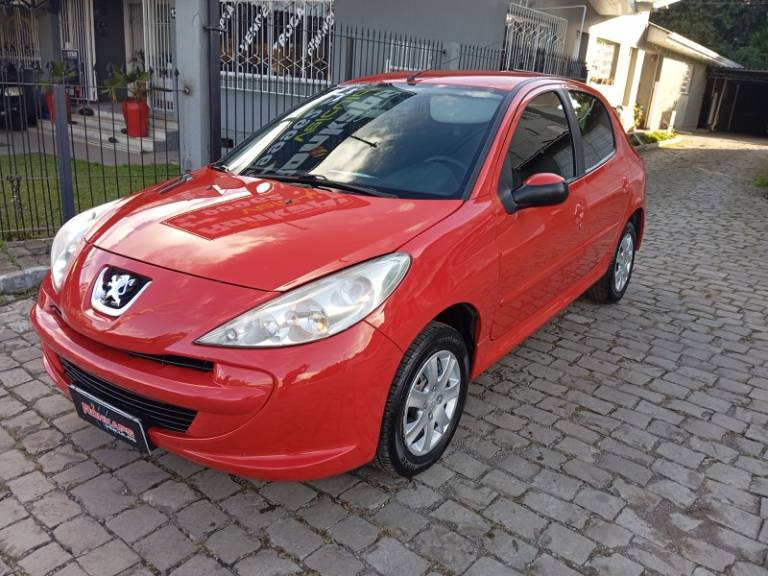 PEUGEOT - 207 - 2014/2014 - Vermelha - R$ 29.900,00