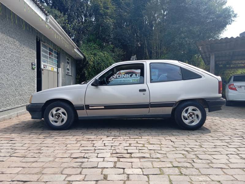 CHEVROLET - KADETT - 1993/1993 - Prata - R$ 9.900,00