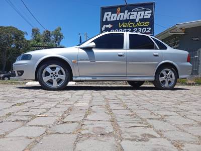 CHEVROLET - VECTRA - 2002/2002 - Prata - R$ 40.000,00