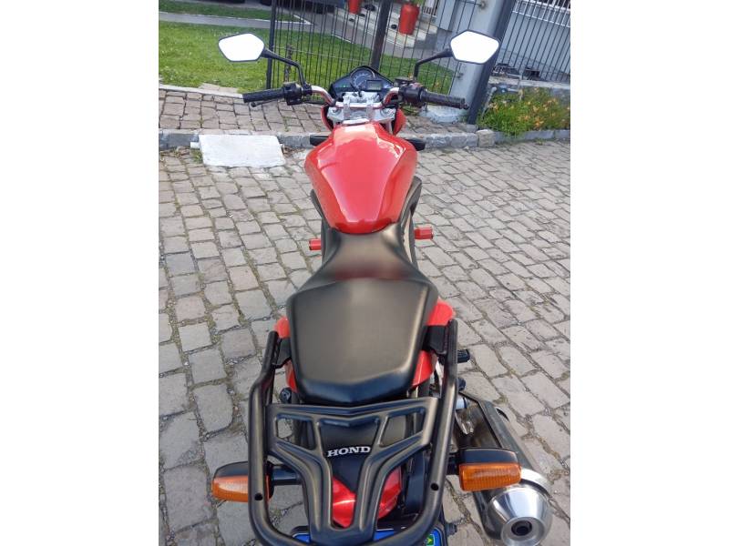 HONDA - CB 300R - 2012/2012 - Vermelha - Sob Consulta