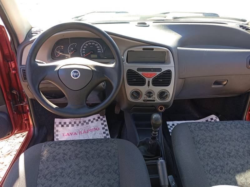 FIAT - PALIO - 2006/2006 - Vermelha - R$ 15.900,00