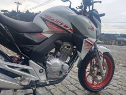 HONDA - CB 250F TWISTER - 2022/2022 - Branca - R$ 23.500,00