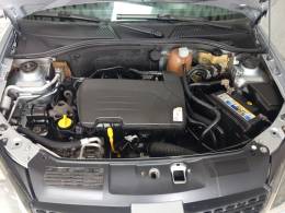RENAULT - CLIO - 2006/2006 - Prata - R$ 19.900,00