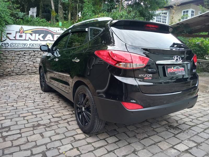HYUNDAI - IX35 - 2012/2012 - Preta - R$ 54.900,00