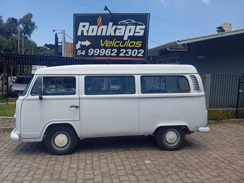VOLKSWAGEN - KOMBI - 2000/2000 - Branca - Sob Consulta