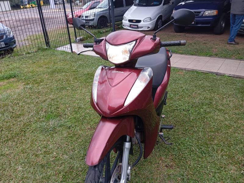HONDA - BIZ 125 - 2012/2012 - Vermelha - R$ 12.900,00