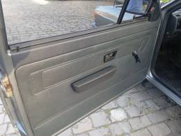 VOLKSWAGEN - VOYAGE - 1995/1995 - Cinza - Sob Consulta