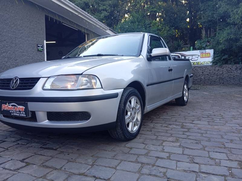 VOLKSWAGEN - SAVEIRO - 2003/2003 - Prata - R$ 35.900,00